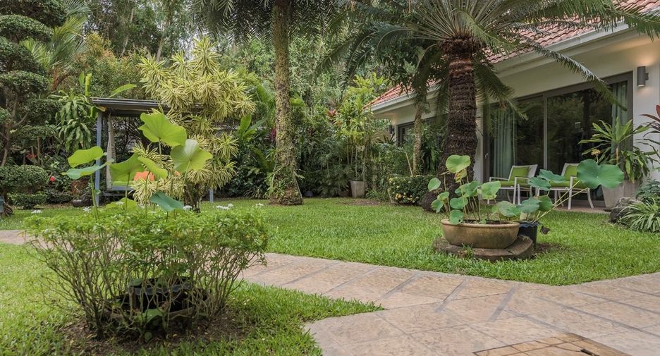 For sale 4 bed house in Bang Lamung, Chonburi