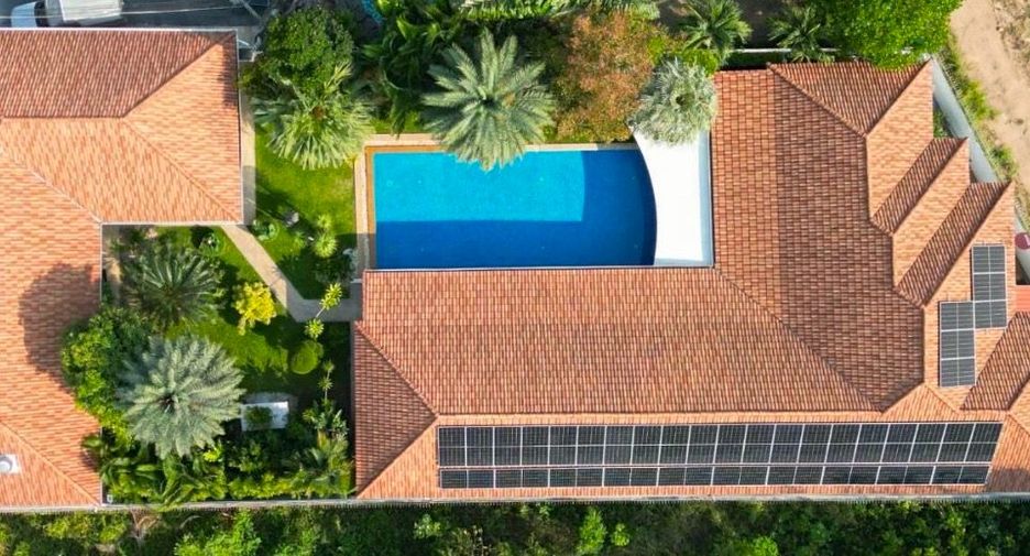 For sale 4 bed house in Bang Lamung, Chonburi