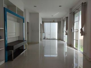 出售 公寓 联排别墅 在 Chom Thong, 曼谷