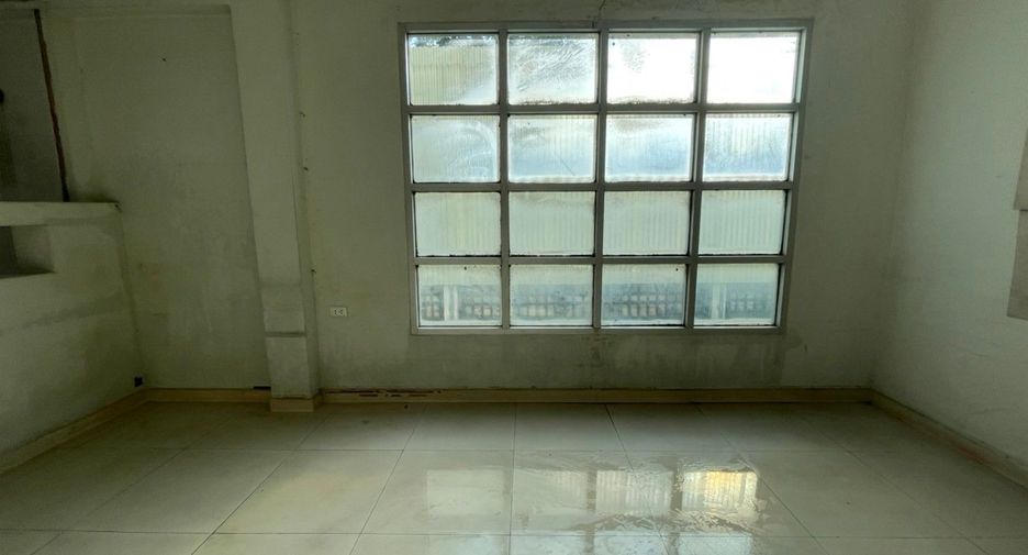 Reihenhaus zum Kauf mit Studio in Chatuchak, Bangkok
