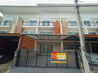 出售 公寓 联排别墅 在 Bang Khen, 曼谷