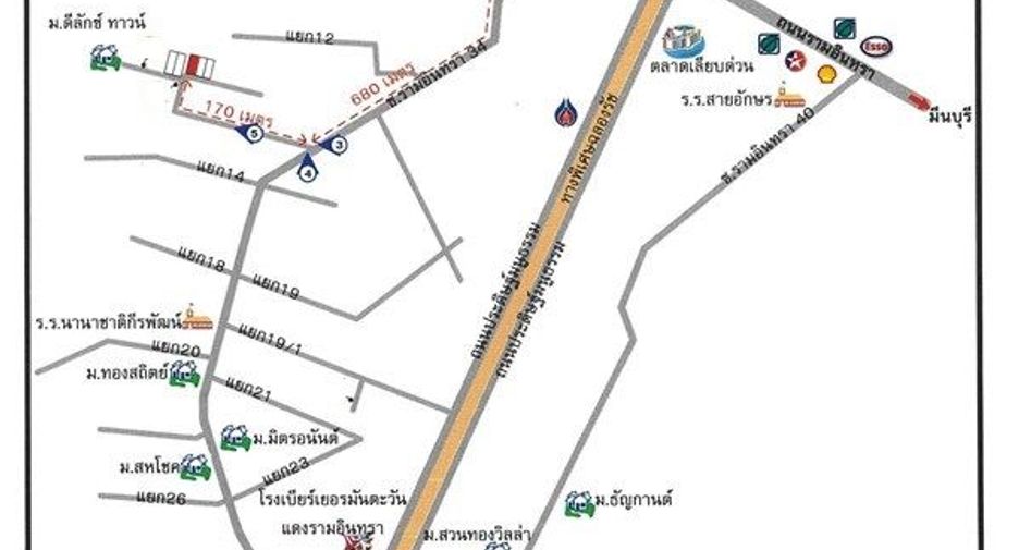 Casa adosada en venta de estudio en Bang Khen, Bangkok