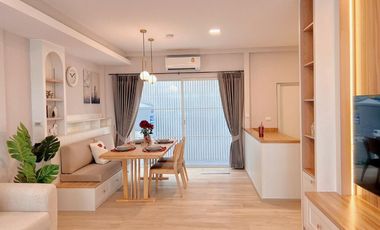 For rent 3 bedrooms townhouse in Prawet, Bangkok