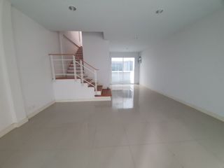 For sale studio townhouse in Phasi Charoen, Bangkok