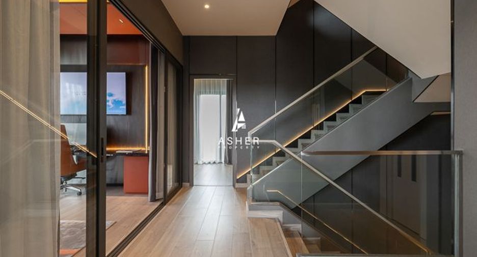 Casa en venta de 3 habitaciones en Huai Khwang, Bangkok