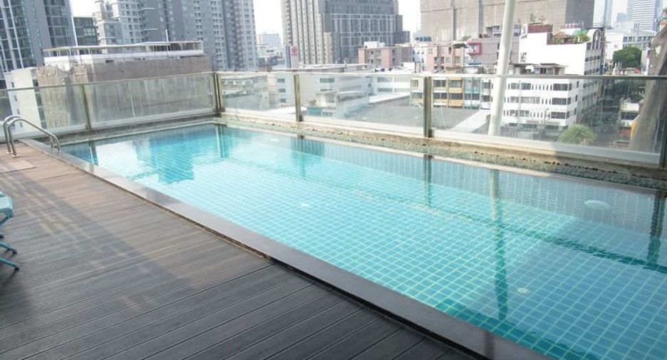 For sale studio condo in Huai Khwang, Bangkok