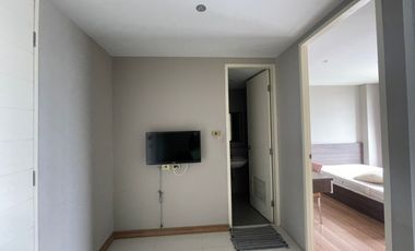For sale studio condo in Mueang Samut Prakan, Samut Prakan
