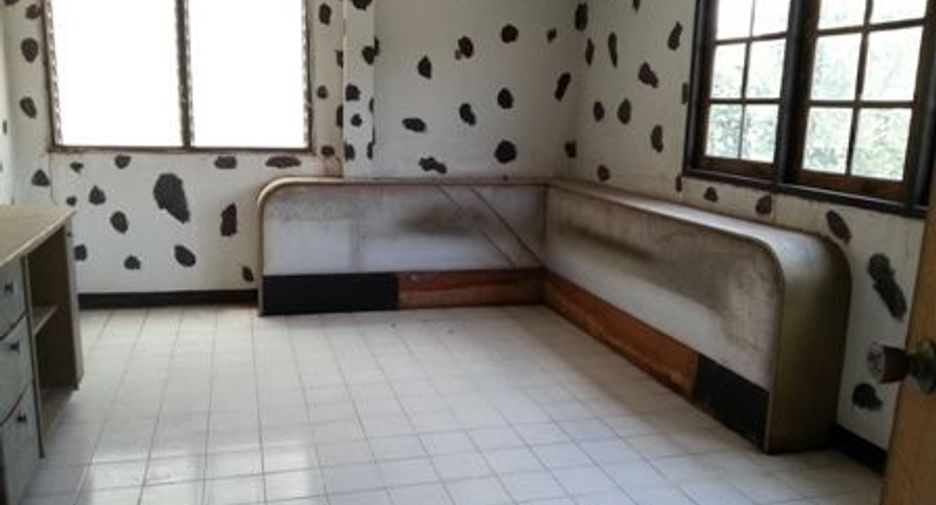 Casa adosada en venta de estudio en Taling Chan, Bangkok