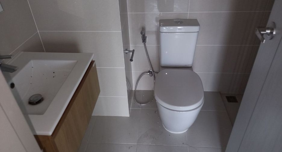 For sale studio condo in Bang Khen, Bangkok