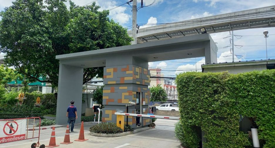 For sale studio condo in Bang Khen, Bangkok
