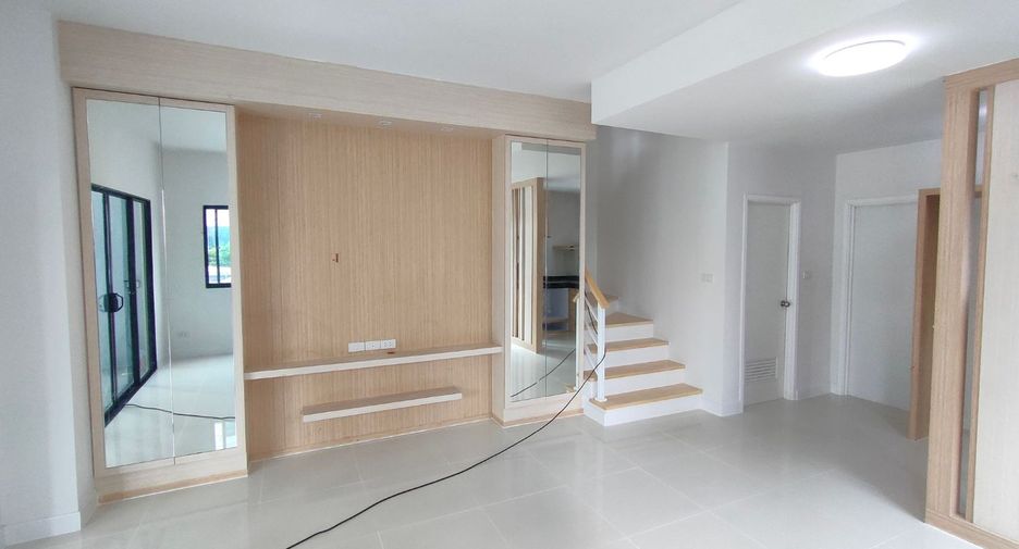 For sale studio townhouse in Prawet, Bangkok