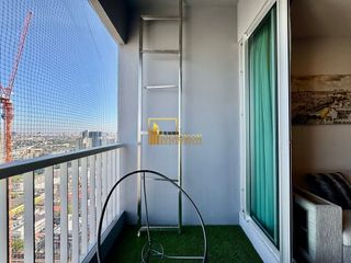 For rent 2 bedrooms condo in Phra Khanong, Bangkok