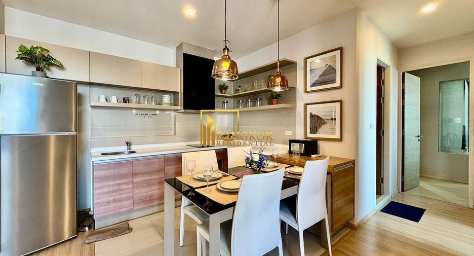 Condo en alquiler de 2 habitaciones en Phra Khanong, Bangkok