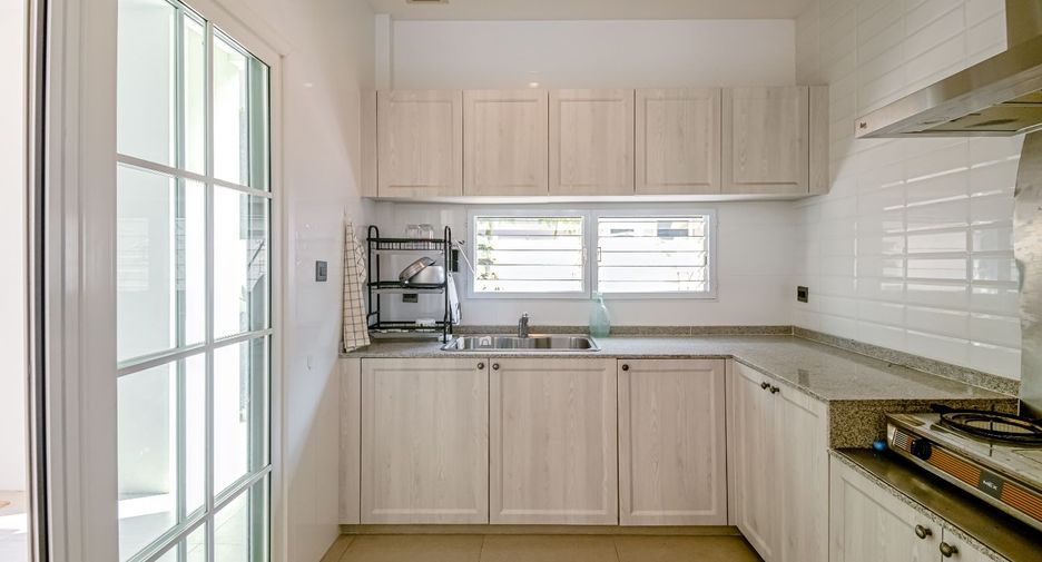 Casa en venta de 5 habitaciones en Mueang Chiang Mai, Chiang Mai