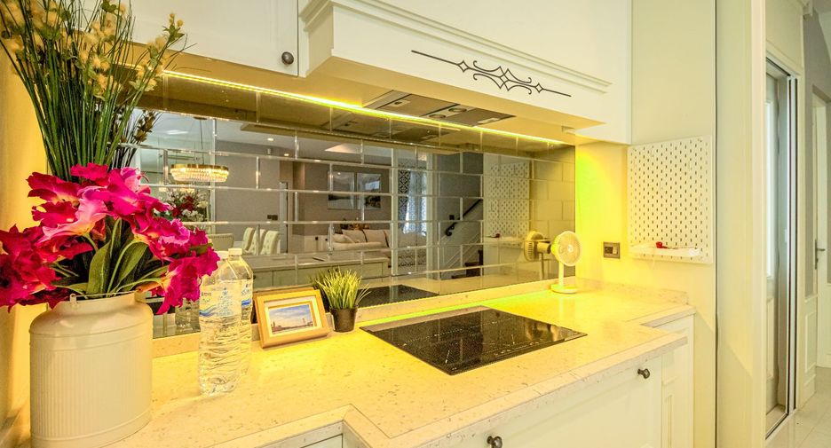 Casa en venta de 5 habitaciones en Mueang Chiang Mai, Chiang Mai