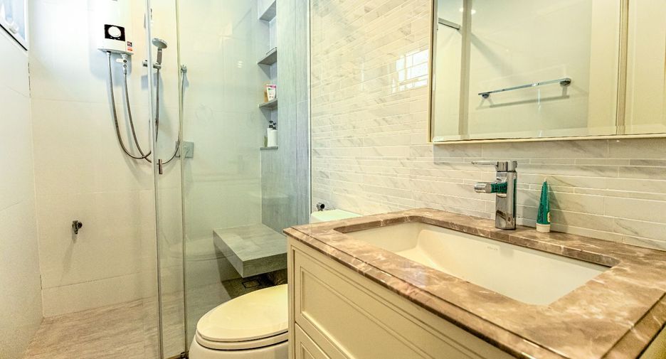 Casa en venta de 5 habitaciones en Mueang Chiang Mai, Chiang Mai
