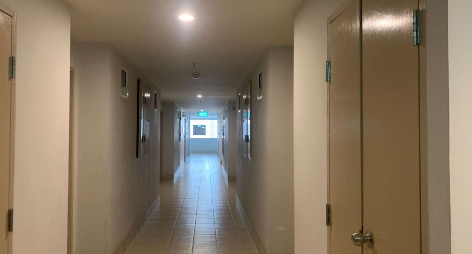 For sale studio condo in Phasi Charoen, Bangkok