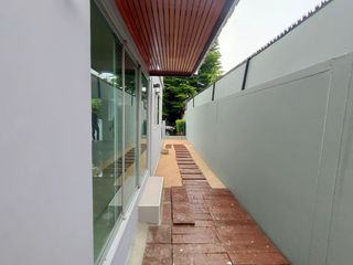 Reihenhaus zum Kauf mit Studio in Saphan Sung, Bangkok