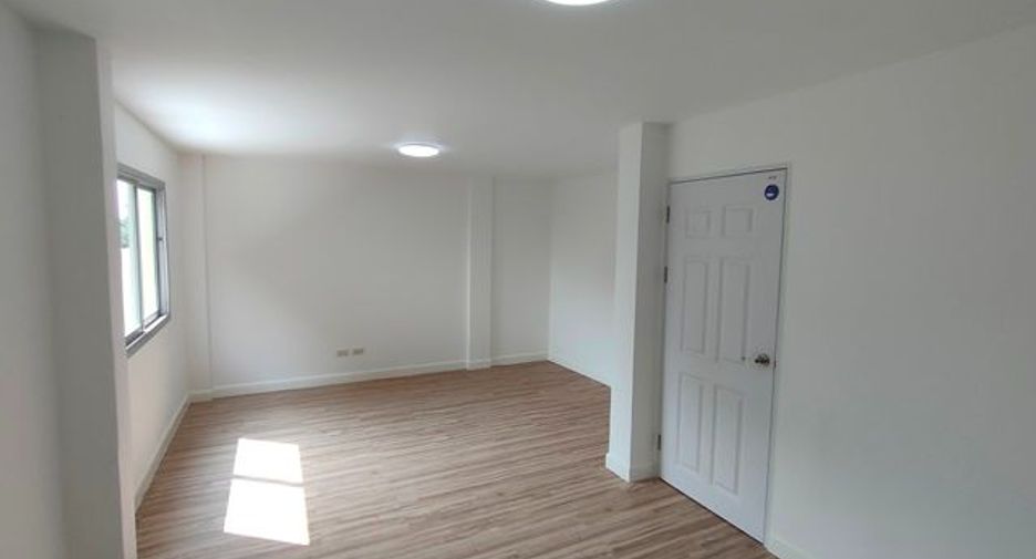 For sale スタジオ townhouse in Bueng Kum, Bangkok