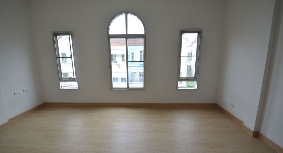 À vendre studio maison de ville à Prawet, Bangkok