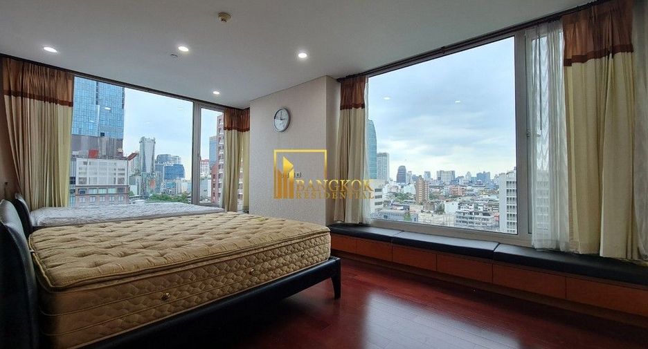 For rent 2 bedrooms condo in Pathum Wan, Bangkok