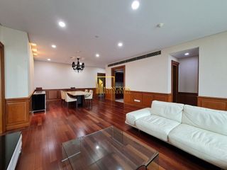 For rent 2 bedrooms condo in Pathum Wan, Bangkok