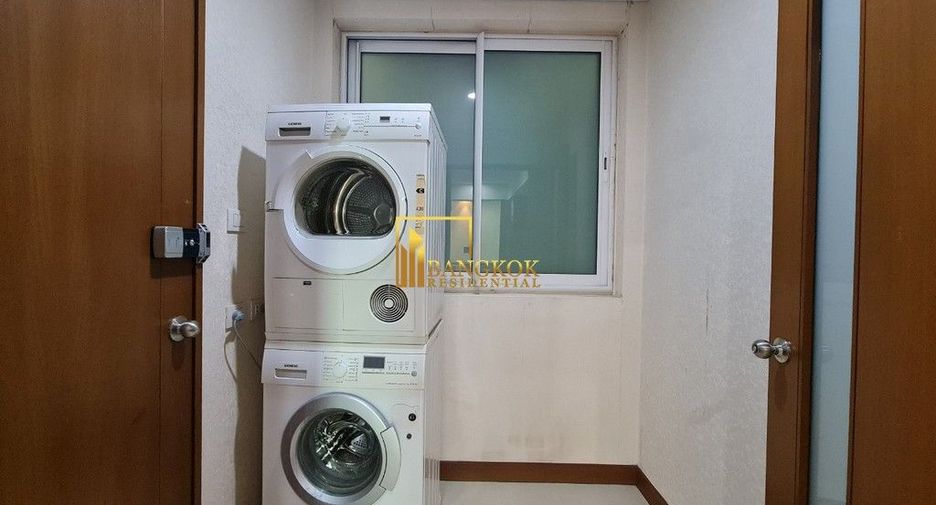 For rent 2 bedrooms condo in Pathum Wan, Bangkok