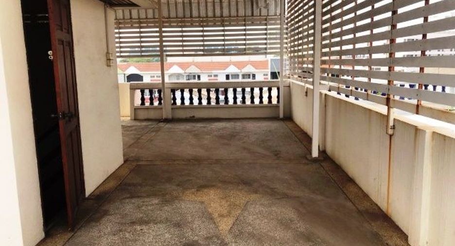 Reihenhaus zum Kauf mit Studio in Lak Si, Bangkok