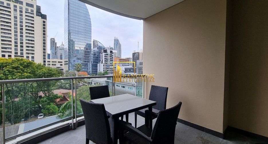 For rent 3 bedrooms condo in Pathum Wan, Bangkok