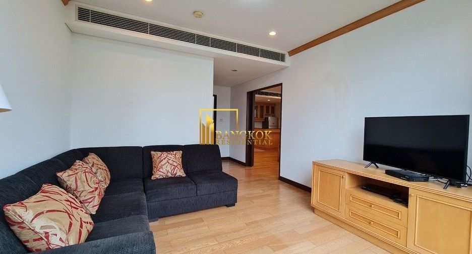 For rent 3 bedrooms condo in Pathum Wan, Bangkok