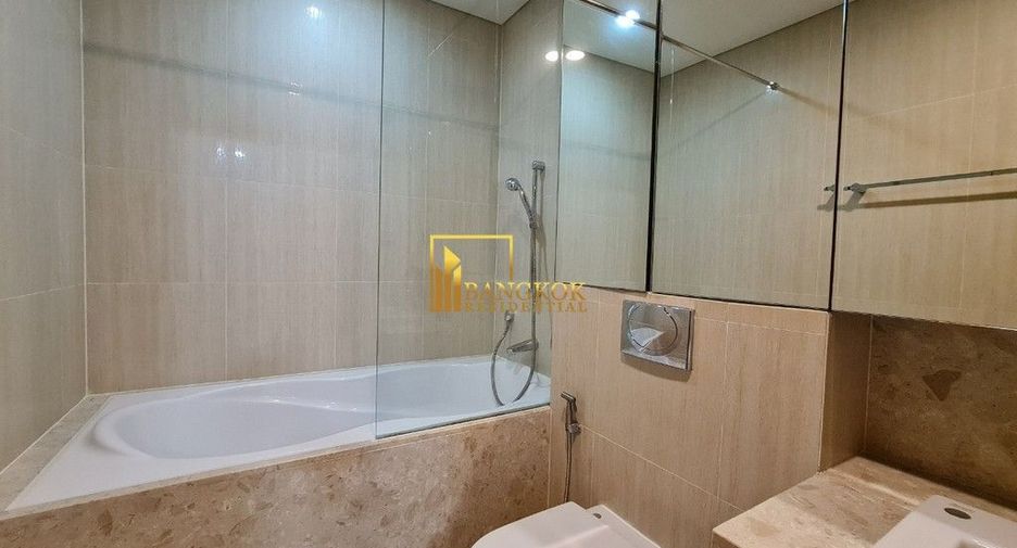 For rent 3 bedrooms condo in Pathum Wan, Bangkok