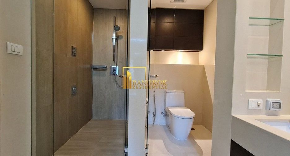 For rent 3 bedrooms condo in Pathum Wan, Bangkok