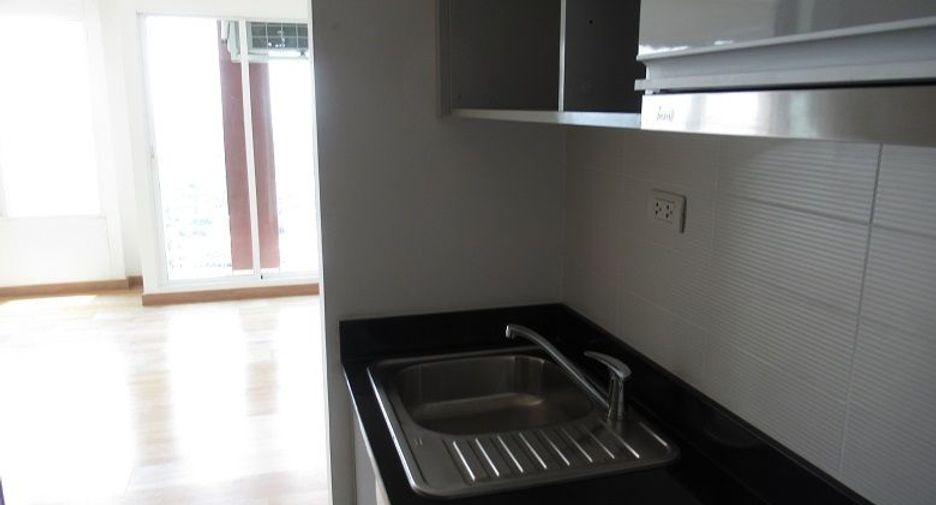 For sale studio condo in Phasi Charoen, Bangkok