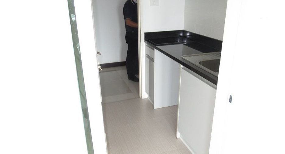 For sale studio condo in Phasi Charoen, Bangkok