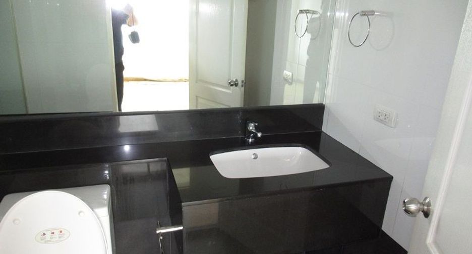 For sale studio condo in Phasi Charoen, Bangkok