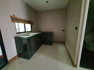 Casa adosada en venta de estudio en Khan Na Yao, Bangkok