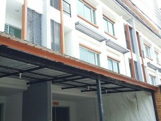 Продажа студия таунхаус в Лат Крабанг, Бангкок