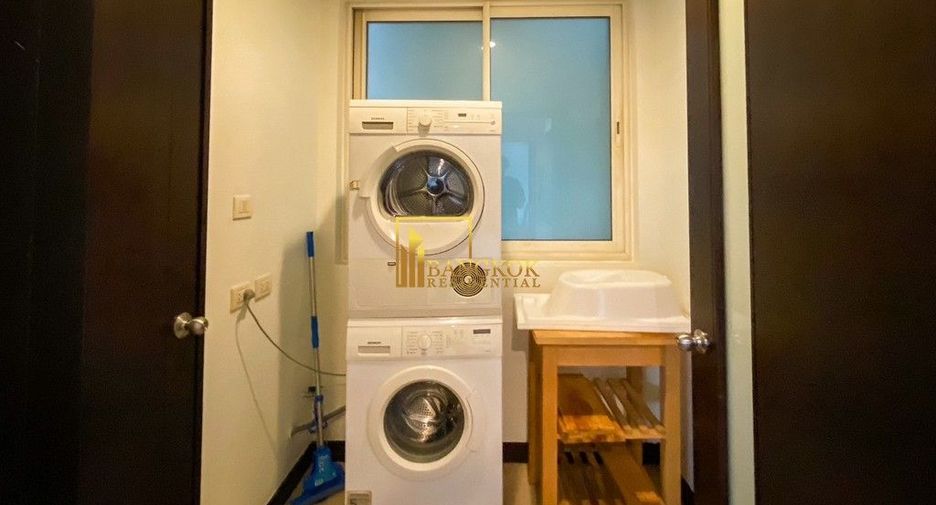 For rent 2 bedrooms condo in Pathum Wan, Bangkok
