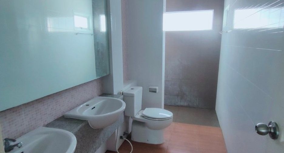 For sale スタジオ townhouse in Saphan Sung, Bangkok