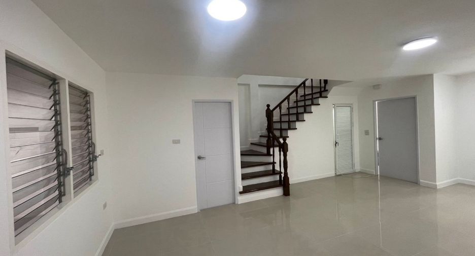 出售 公寓 联排别墅 在 Bang Khen, 曼谷