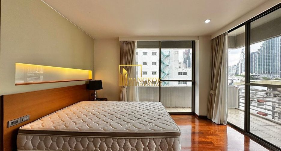 Apartamento en alquiler de 3 habitaciones en Khlong Toei, Bangkok