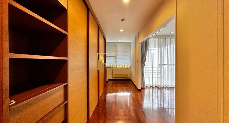 Apartamento en alquiler de 3 habitaciones en Khlong Toei, Bangkok