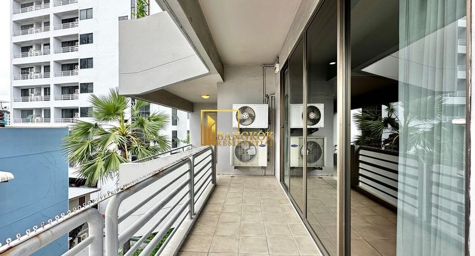 Apartamento en alquiler de 3 habitaciones en Khlong Toei, Bangkok