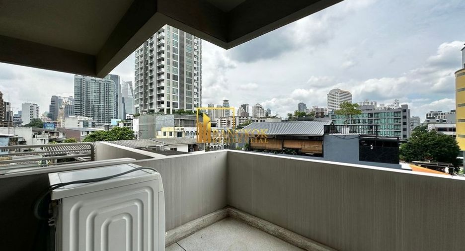 Apartamento en alquiler de 3 habitaciones en Khlong Toei, Bangkok