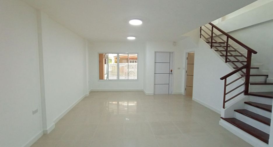 À vendre studio maison de ville à Bang Khen, Bangkok