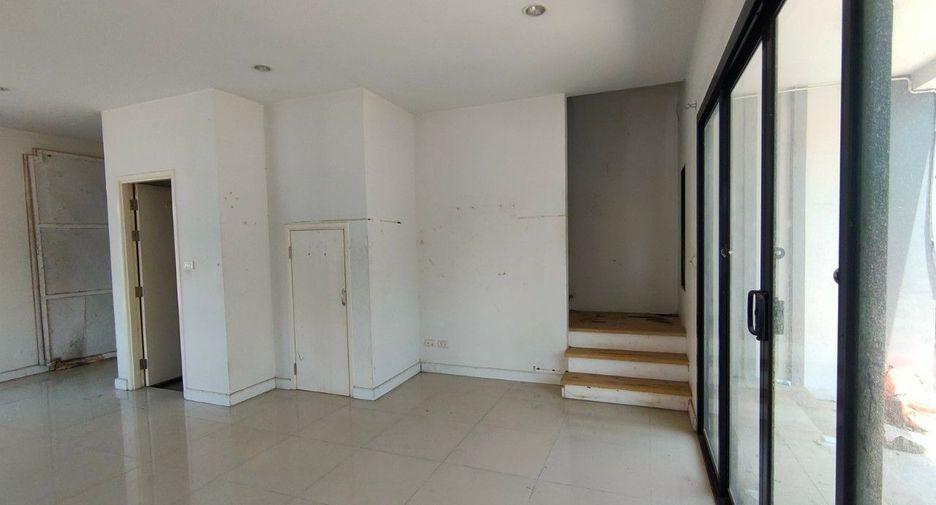 À vendre studio maison de ville à Prawet, Bangkok