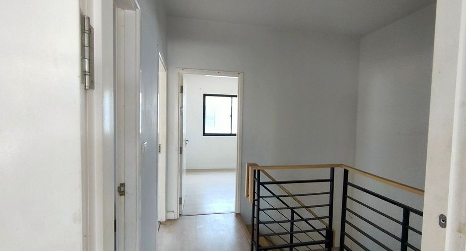 À vendre studio maison de ville à Prawet, Bangkok