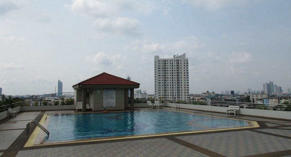 For sale studio condo in Yan Nawa, Bangkok