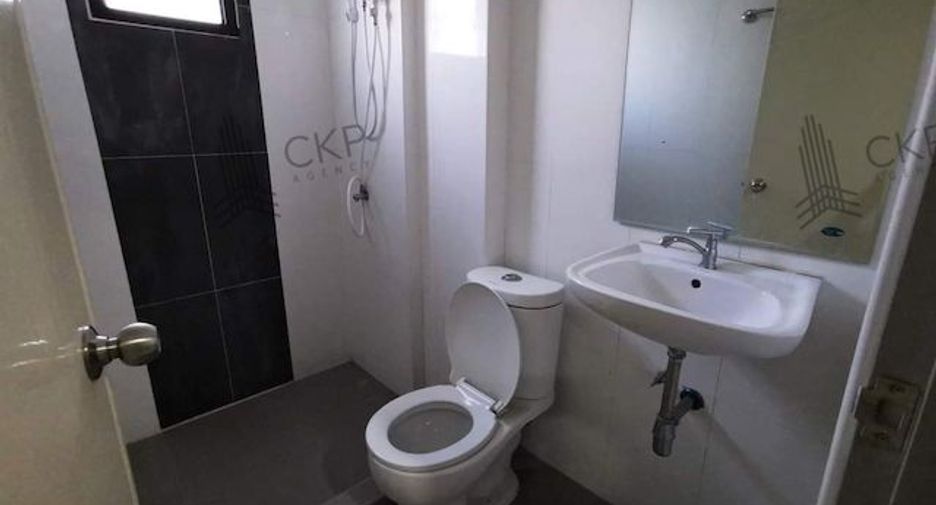 For sale 44 bedrooms apartment in Pluak Daeng, Rayong