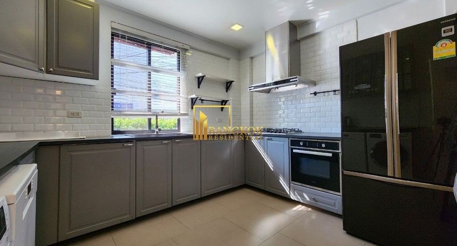 Reihenhaus zur Miete mit 3 Zimmer in Watthana, Bangkok